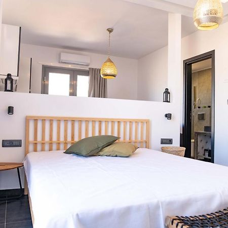 Beach Front Apartments 2-3-4 Elaionas  外观 照片